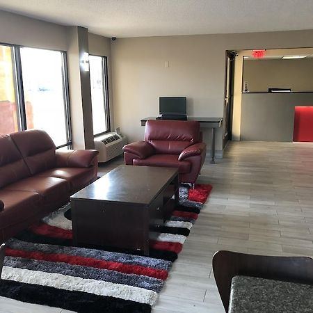 Super 8 By Wyndham Orangeburg Otel Dış mekan fotoğraf