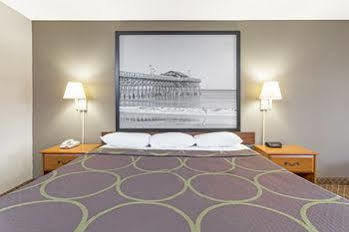 Super 8 By Wyndham Orangeburg Otel Dış mekan fotoğraf
